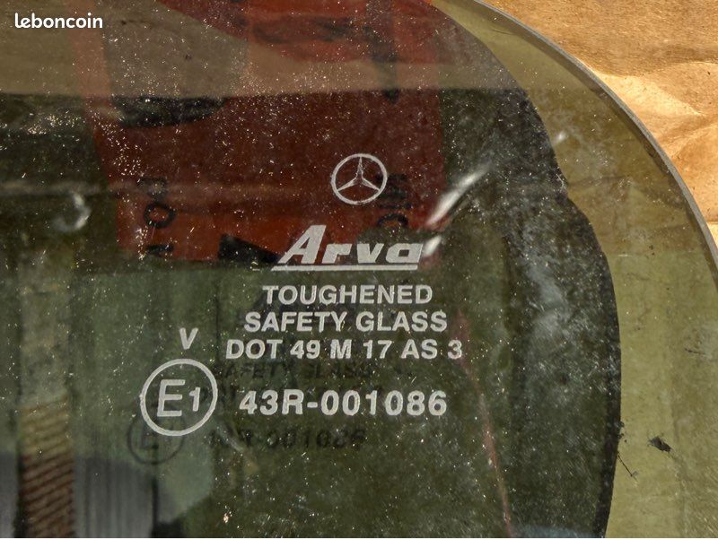 Mercedes-Benz G W463 Vitre latérale arrière (image 2)