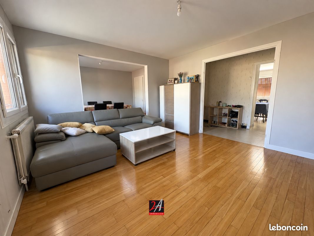 Appartement 4 pièces 101 m² · à Rumilly · 101 m² · 240 000 €