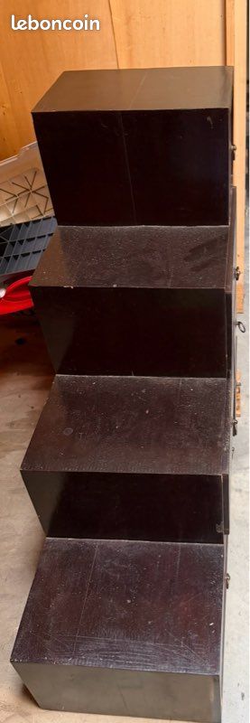 Meuble de rangement à tiroirs en escalier – Original et pratique (image 2)