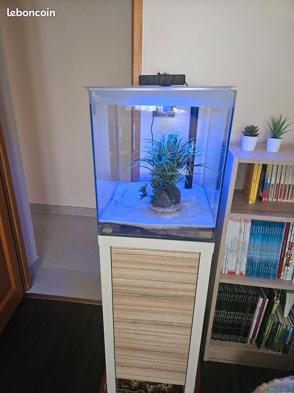 Aquarium avec meuble (image 3)