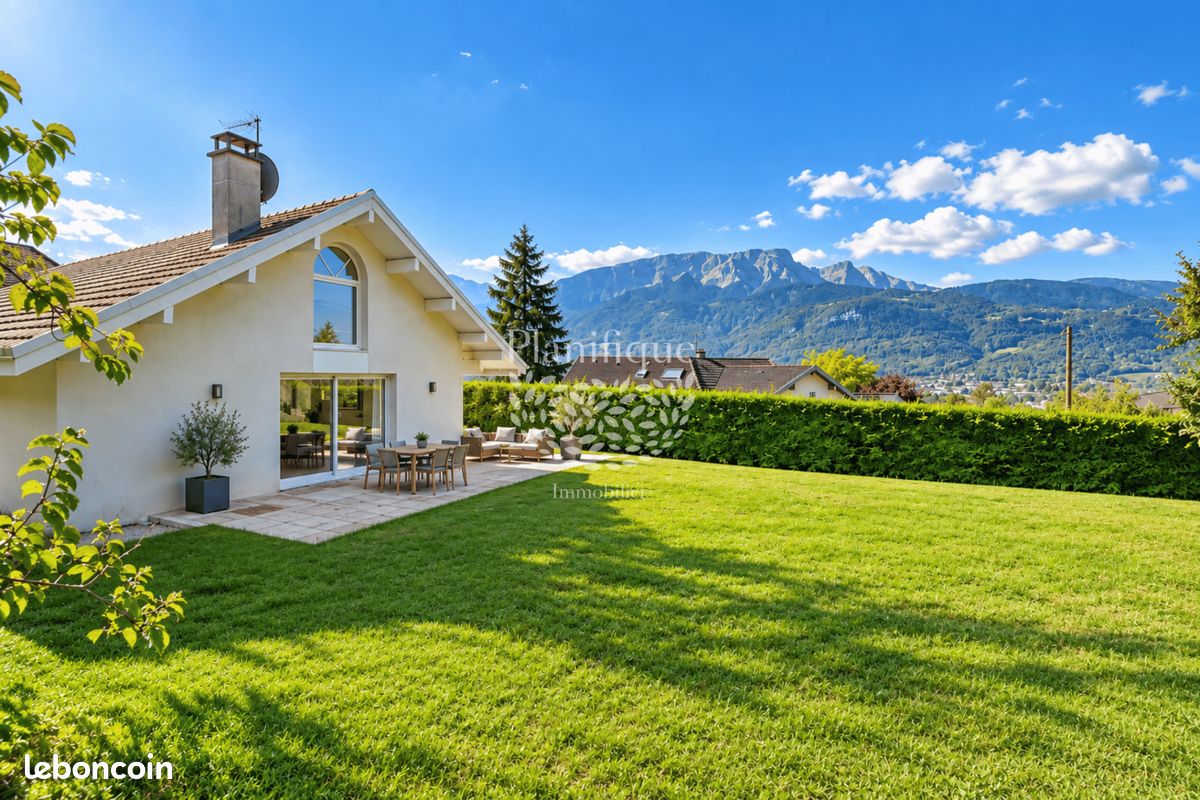 Maison 6 pièces 176 m² · à Thyez · 176 m² · 550 000 €