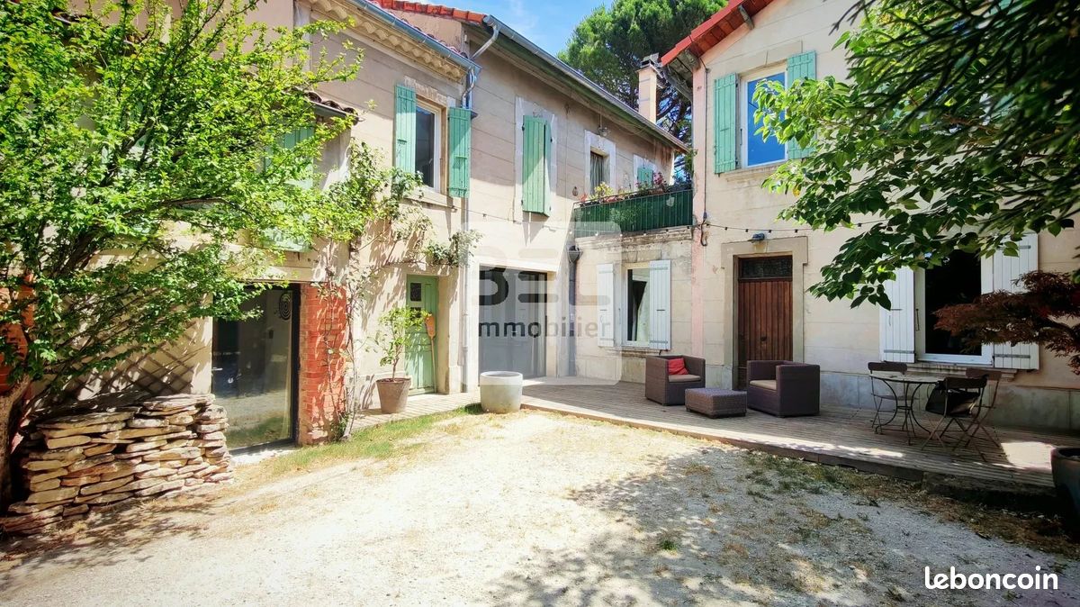 Maison 7 pièces 160 m² · à Cairanne · 160 m² · 330 000 €