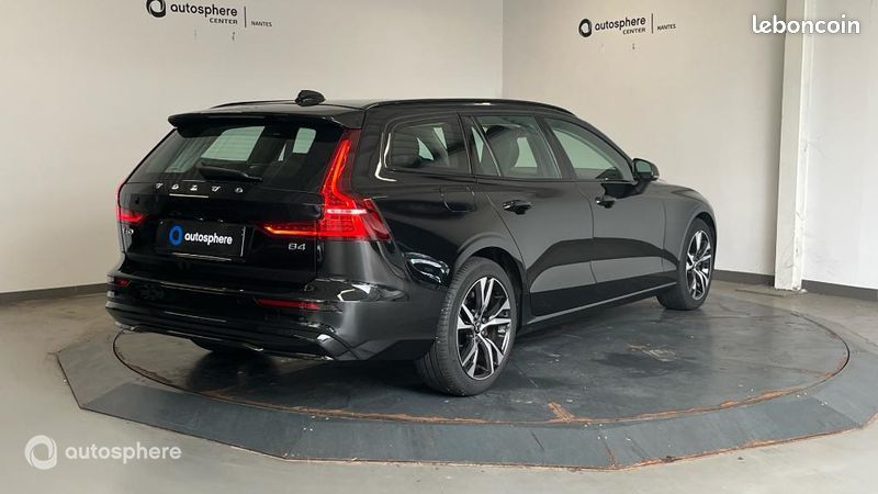 Volvo V60 B4 197ch Plus Style Dark DCT 7 (image 5)
