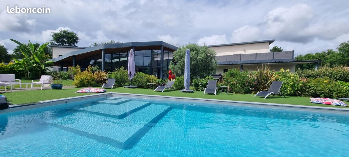 Maison 16 pièces 805 m² · à Le Porge · 805 m² · 1 295 000 €