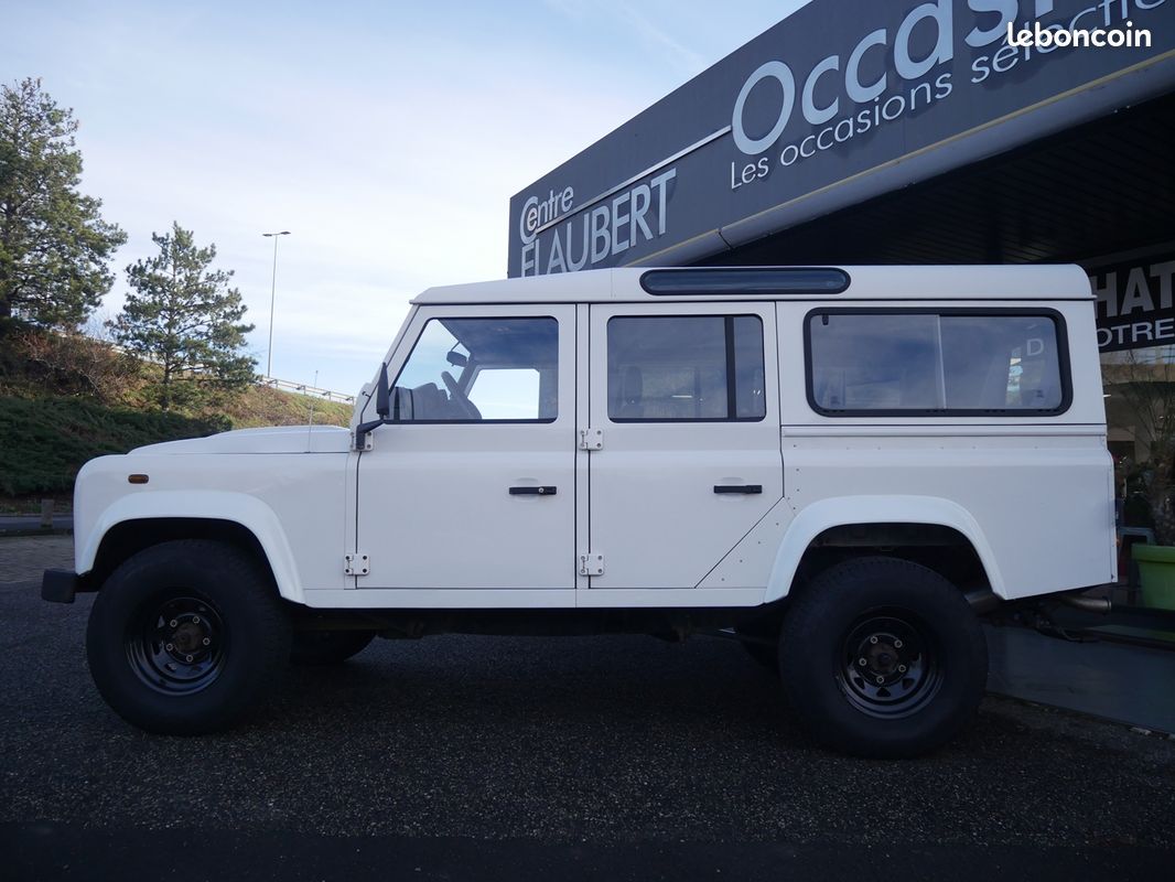 Land-rover DEFENDER 110 2.4 TD4 122 STATION WAGON 7PL S TD4 BVM (image 8)