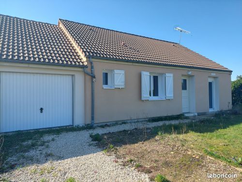 Maison 3 pièces 78 m² · à Sancoins · 78 m² · 86 000 €