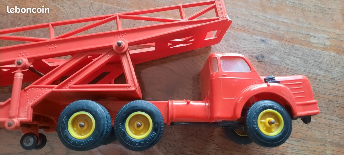 Norev nouveau! Benne carrière basculante sur Berliet TBO 15 - No. 113