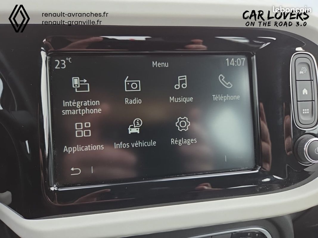 RENAULT Twingo III Achat Intégral - 21 Life (image 30)