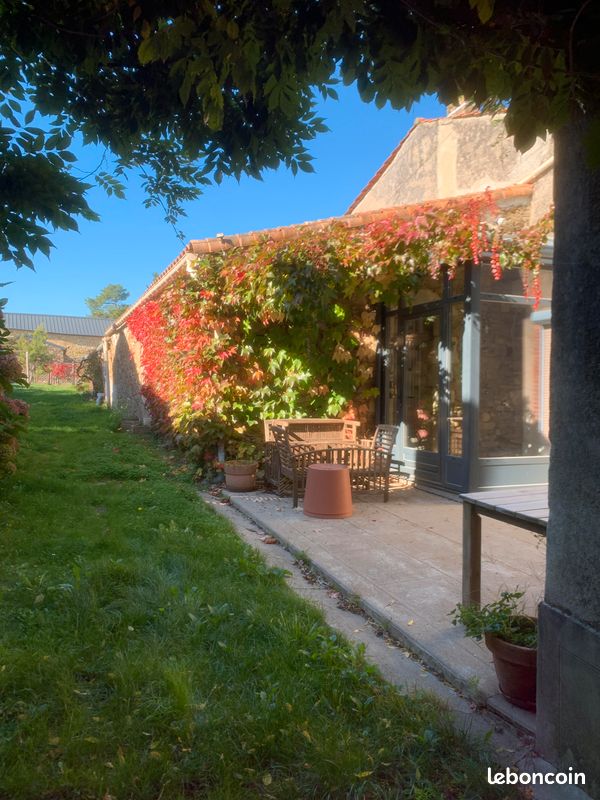 Maison 7 pièces 200 m² · à Le Champ-Saint-Père · 200 m² · 219 000 €