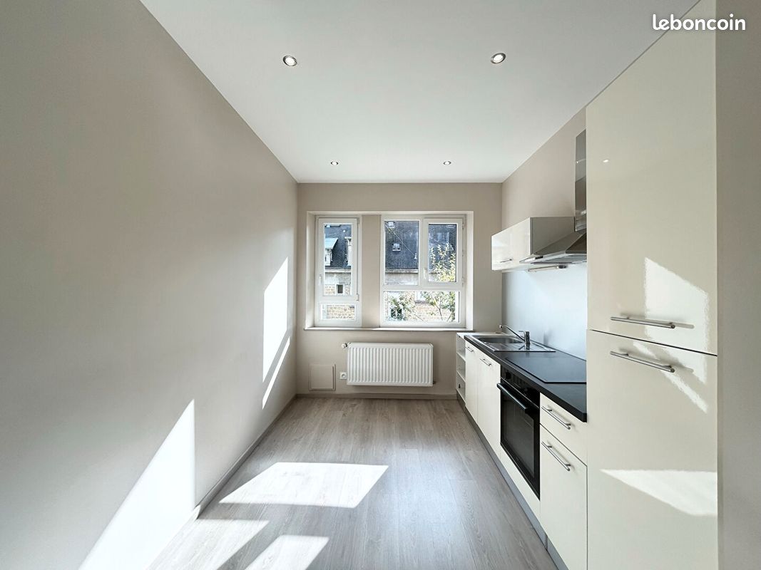 Immeuble 11 pièces 348 m² (image 1)
