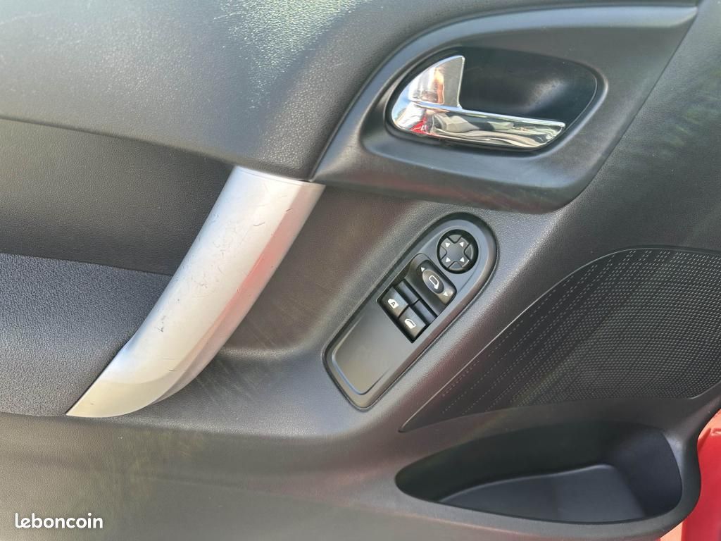 CITROEN C3 1.4 HDi FAP - 70 Business (image 21)