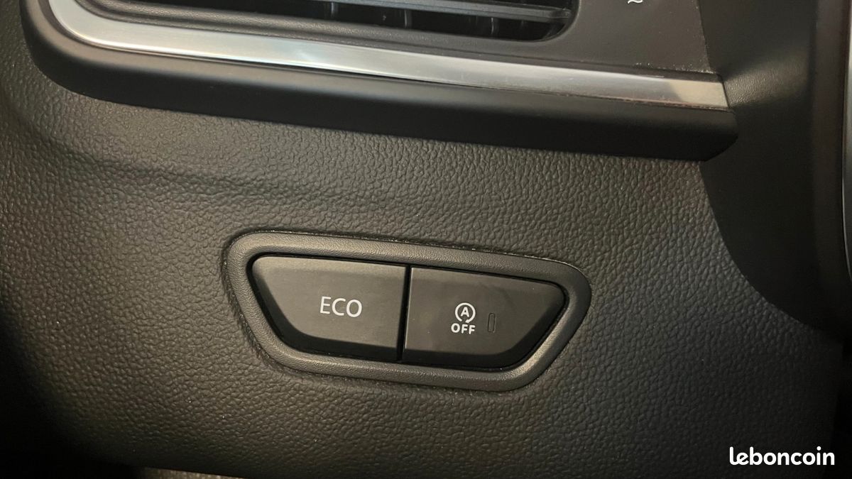 RENAULT KADJAR 1.2 TCE 130 ENERGY ARMOR LUx (image 28)