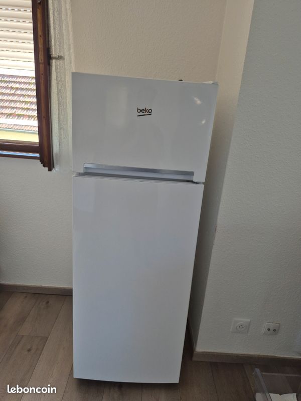 Refregirateur 2 portes BEKO (image 1)