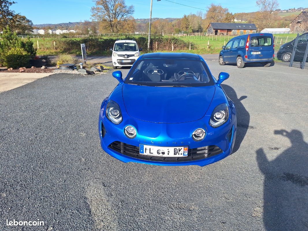 Alpine a110 (image 1)