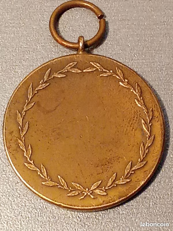 Ancienne médaille de tir à l'arc. Bronze argenté (médaille d