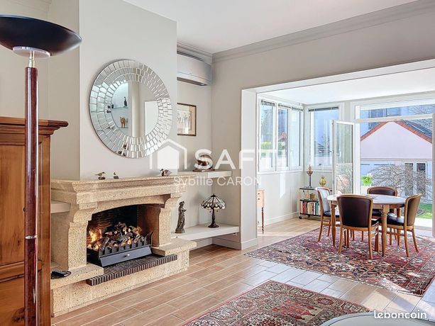 Propriété 6 pièces 165 m²