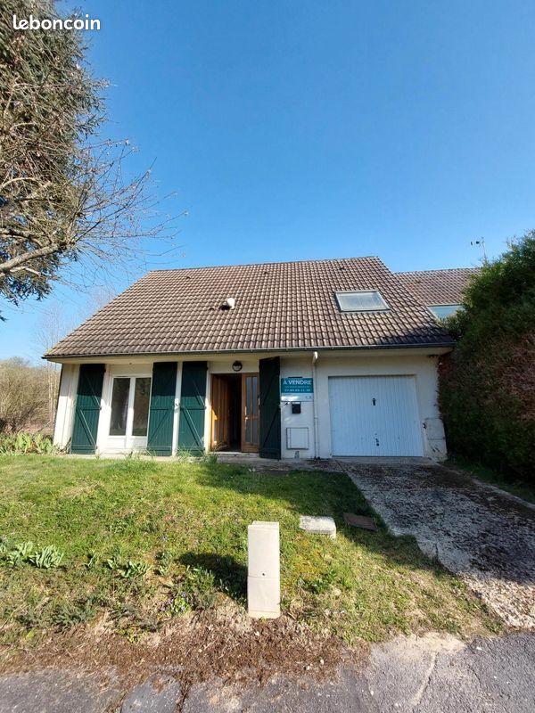 Maison 5 pièces 98 m² · à Saintines · 98 m² · 210 000 €