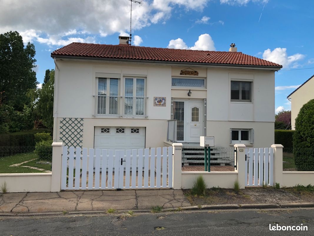 Maison 5 pièces 100 m² · à Naintré · 100 m² · 780 €/mois