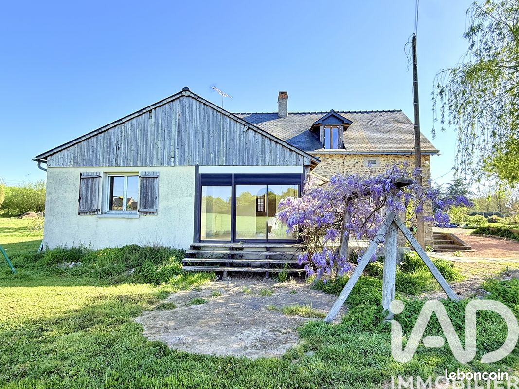 Maison 6 pièces 146 m² · à Chémeré-le-Roi · 146 m² · 238 000 €