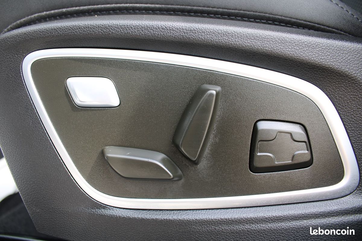 Renault AUSTRAL II 200 CV HYBRIDE ESPRIT ALPINE GPS 3D CAMÉRA 360° USB JA 20 RE I-COKPIT BOITE AUTO (image 19)