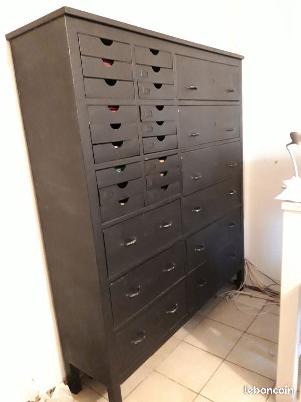 Armoire métallique (image 1)