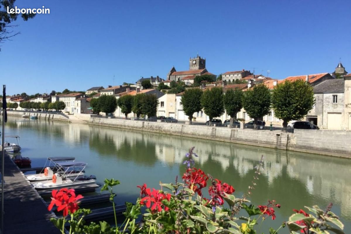 Maison 7 pièces 162 m² · à Saint-Savinien · 162 m² · 250 950 €