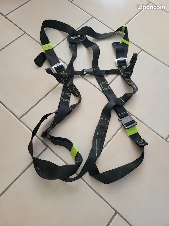 Harnais antichute XL neuf intégré dans un gilet de travail haute visibilité ajustable aux épaules, cuisses et gilet (image 8)
