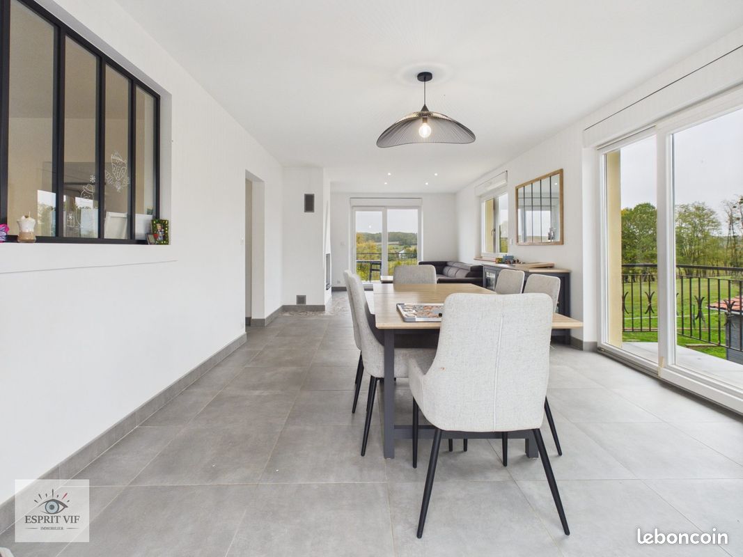 Maison 5 pièces 120 m² · à Bey-sur-Seille · 120 m² · 250 000 €