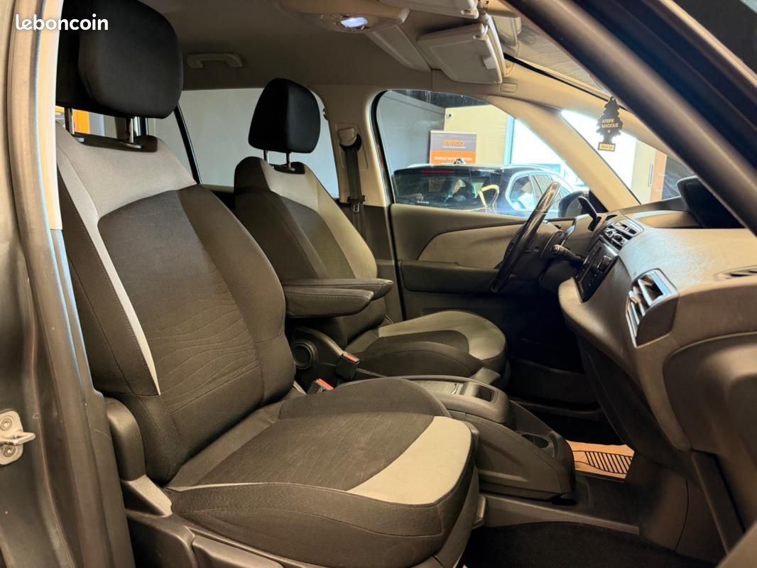 Citroën Grand C4 Picasso 1.6 HDi 115ch BUSINESS+ BVA – 7 PLACES | ENTRETIEN À JOUR + BARRES DE TO... (image 4)