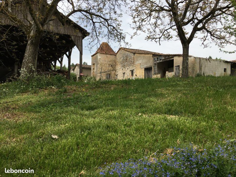 Maison 12 pièces 300 m² · à Monestier · 300 m² · 275 000 €