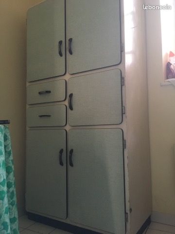Buffet en formica (image 1)