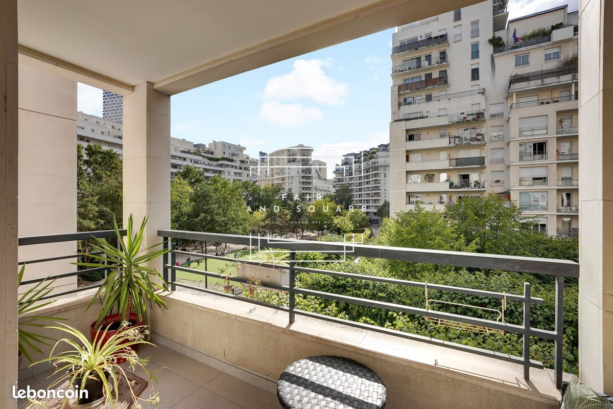 Appartement 4 pièces 90 m² · à Courbevoie · 90 m² · 615 000 €