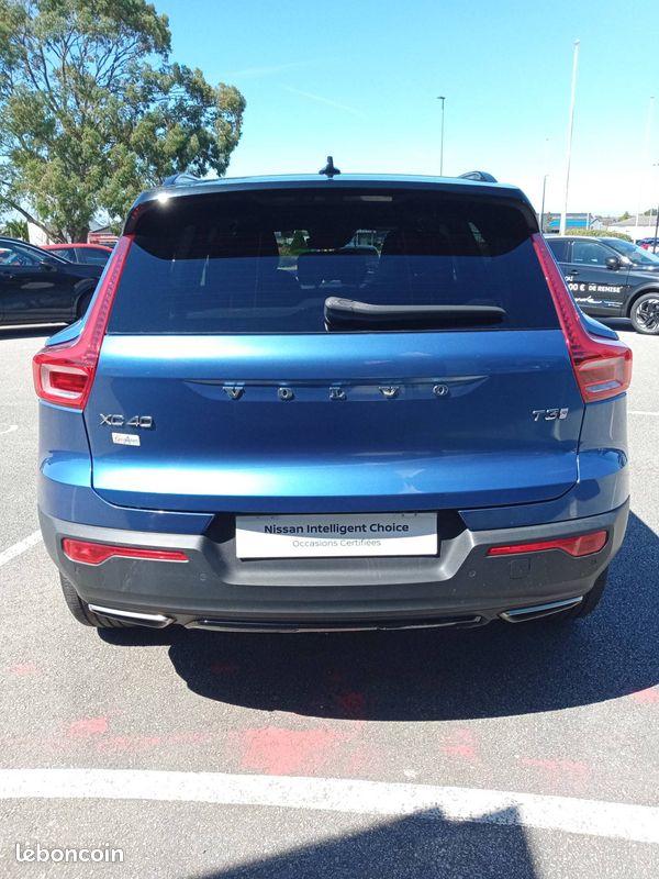 VOLVO XC40 T3 163 ch Geartronic 8 R-Design (image 4)