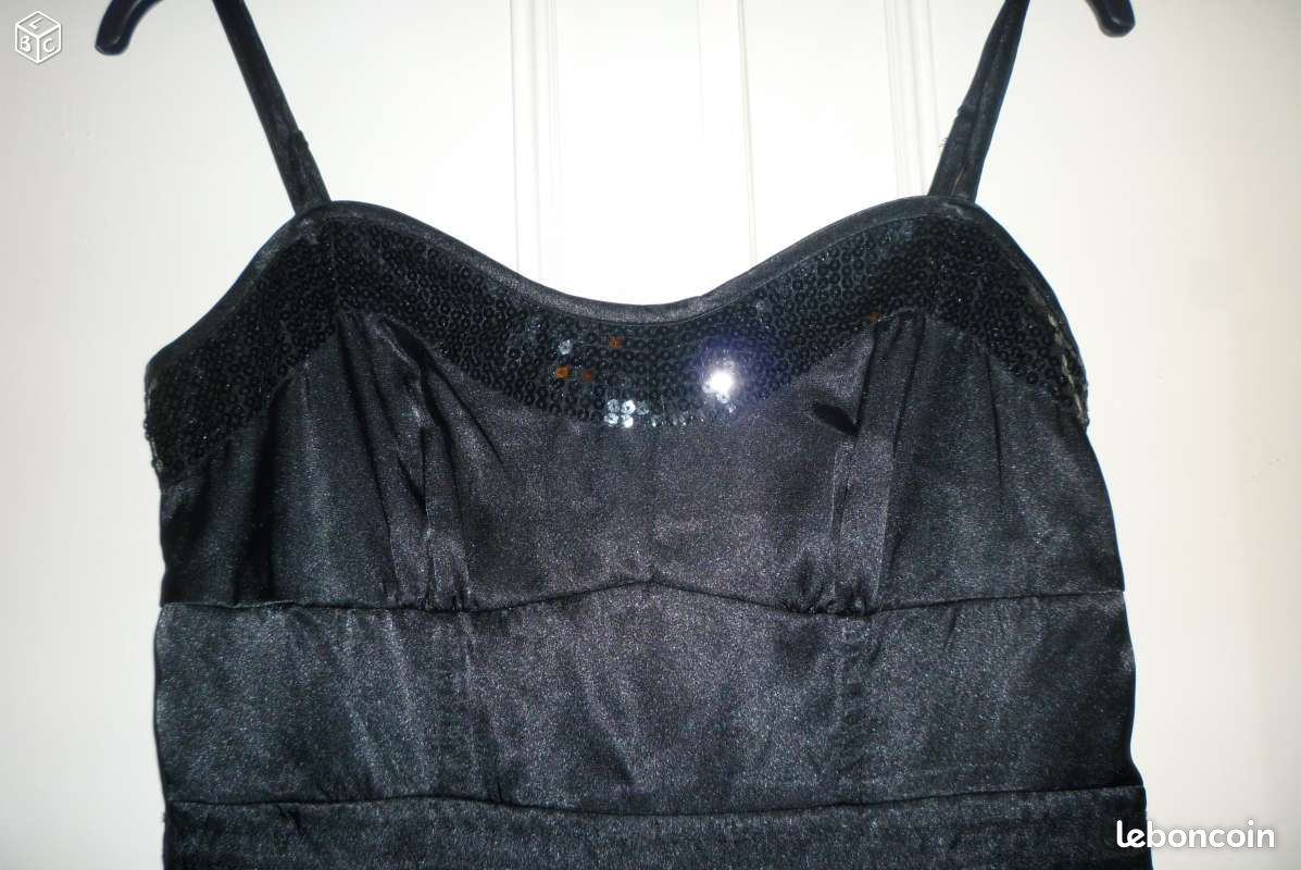 Robe noire bustier taille 40 (image 3)