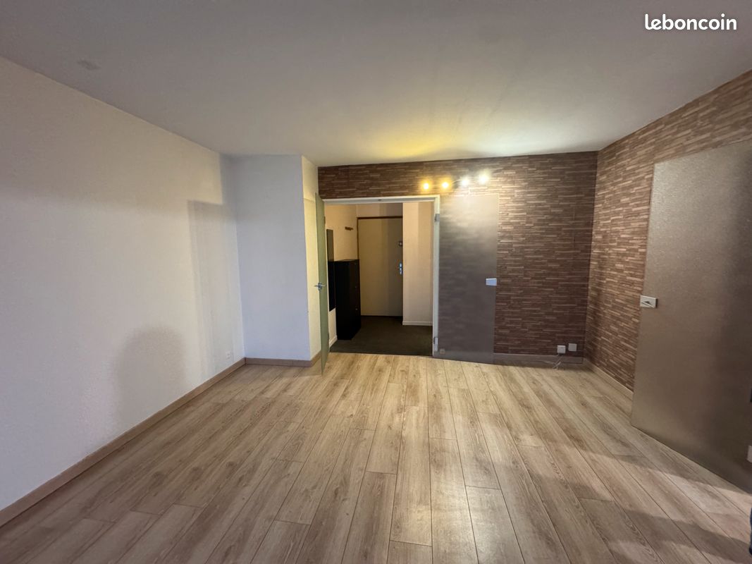 Appartement 1 pièce 40 m² · à Vandoeuvre-lès-Nancy · 40 m² · 580 €