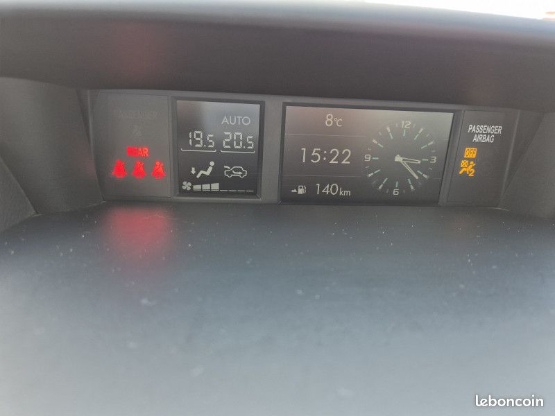 Subaru FORESTER 2.0D 147 PREMIUM (image 20)