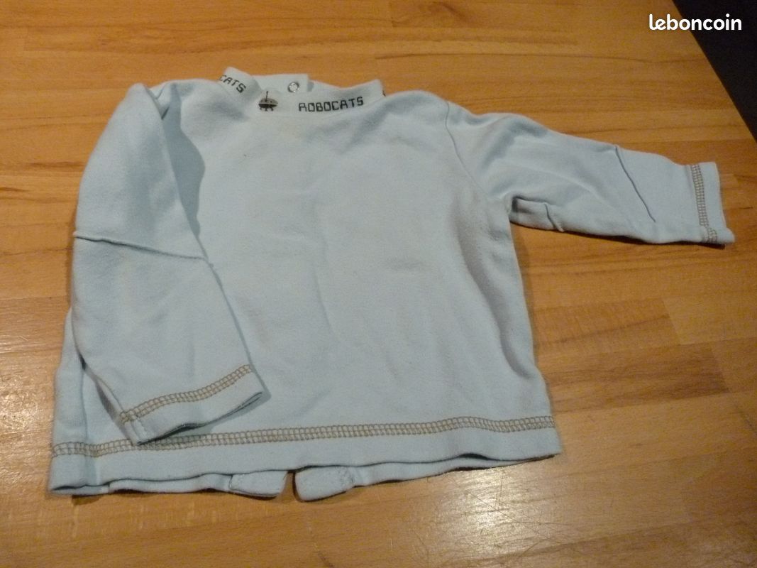 Lot de 3 Tshirts manches longues et 1 pull (image 8)