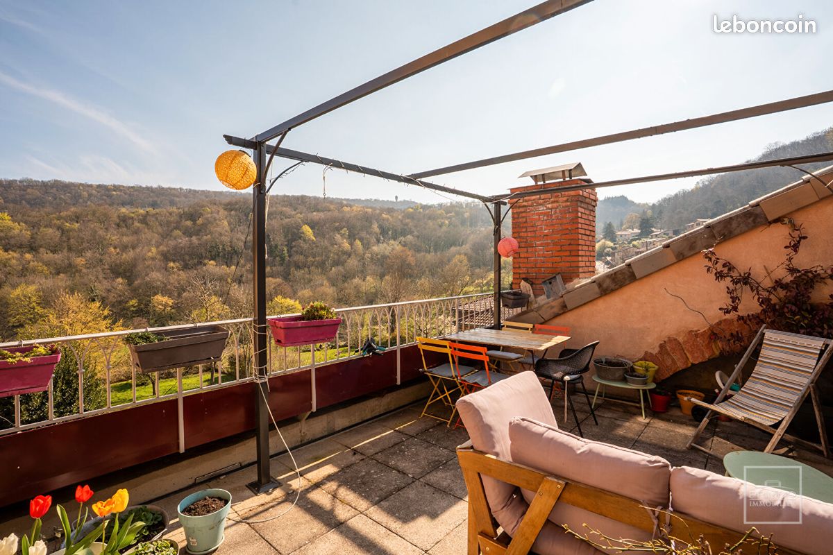 Appartement 4 pièces 115 m² · à Poleymieux-au-Mont-d'Or · 115 m² · 320 000 €