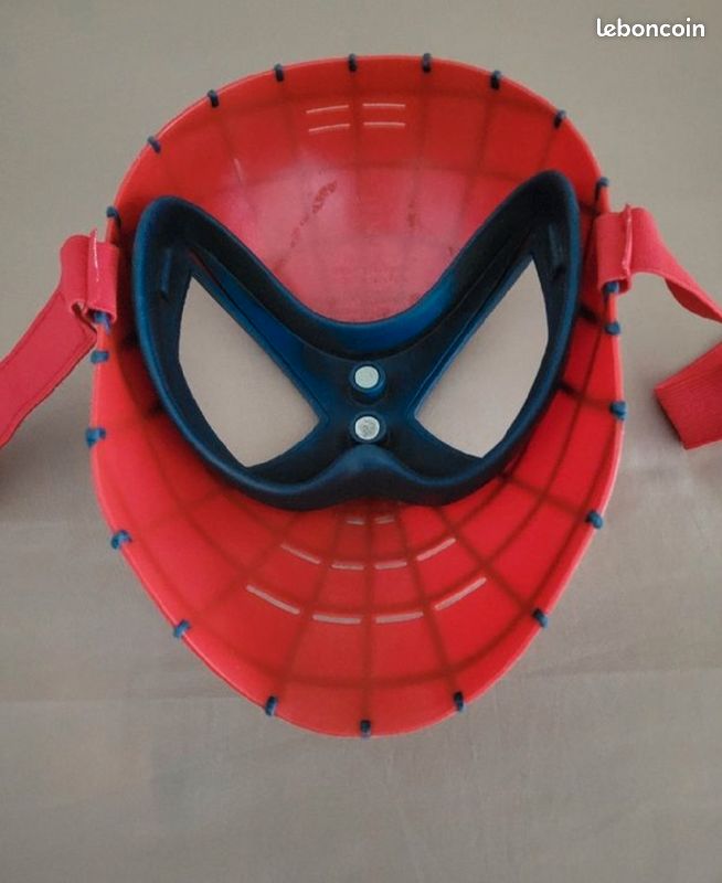 Spiderman masque plastique dur (image 3)