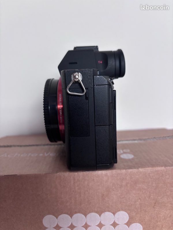 Boîtier Sony A7III + CHARGEUR BATTRIE (image 5)