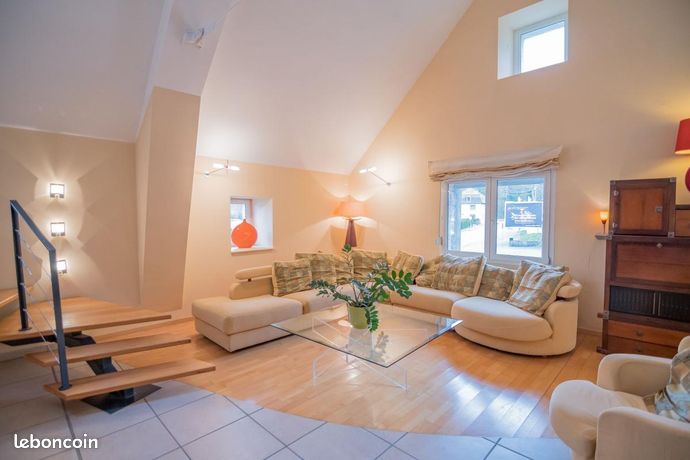 Maison 236 m² Seloncourt