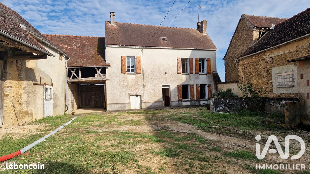 Maison 5 pièces 103 m² · à Méré · 103 m² · 75 000 €
