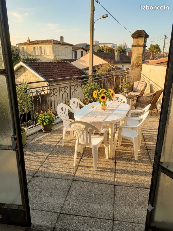 Appartement 3 pièces 100 m² · à Bordeaux · 100 m² · 1 414 €/mois