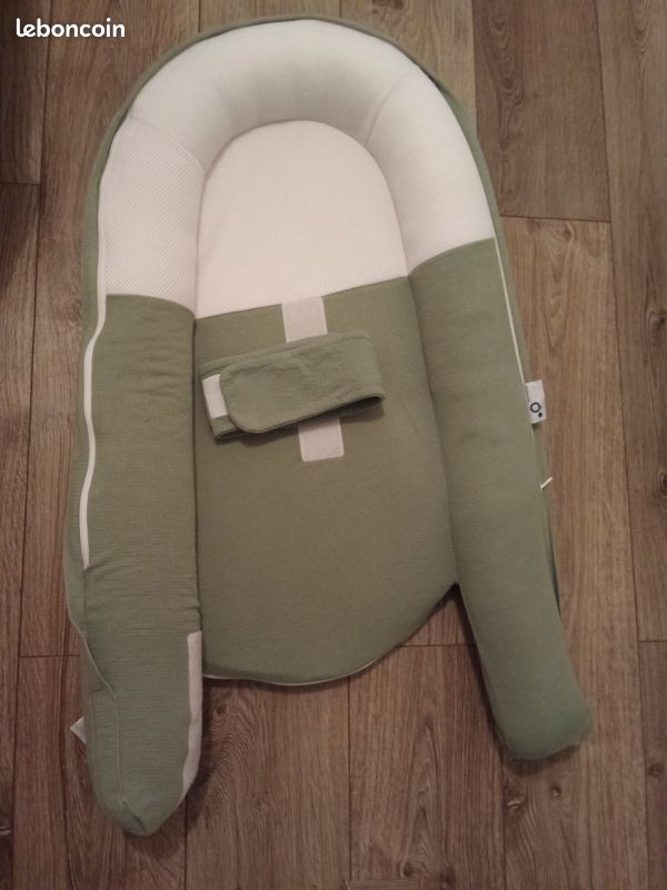 Réducteur de lit bébé doomoo cocoon - Très bon état (image 1)