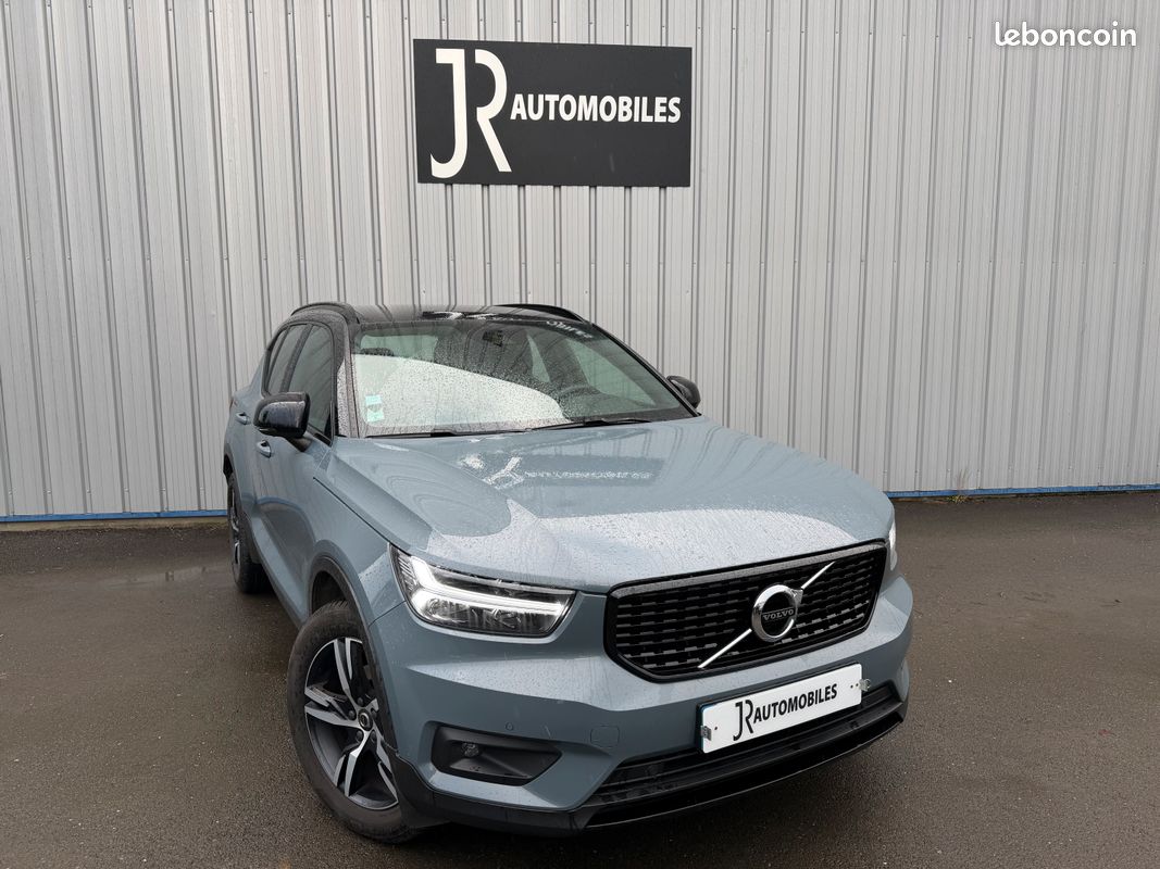 VOLVO XC40 T2 129 ch Geartronic 8 R-Design ATTELAGE (image 2)