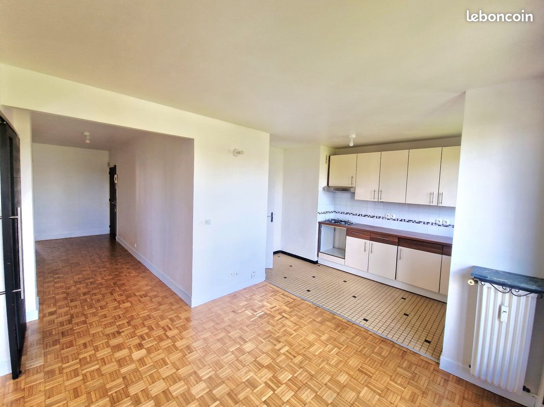 Appartement 2 pièces 60 m² · à Bondy · 59,6 m² · 185 000 €