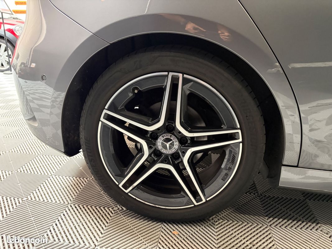Mercedes-benz classe a 2.0 200 d 150ch amg line 8g-dct toit ouvrant/ sieges elecs chauffants/ camera 360/ pack black (image 22)