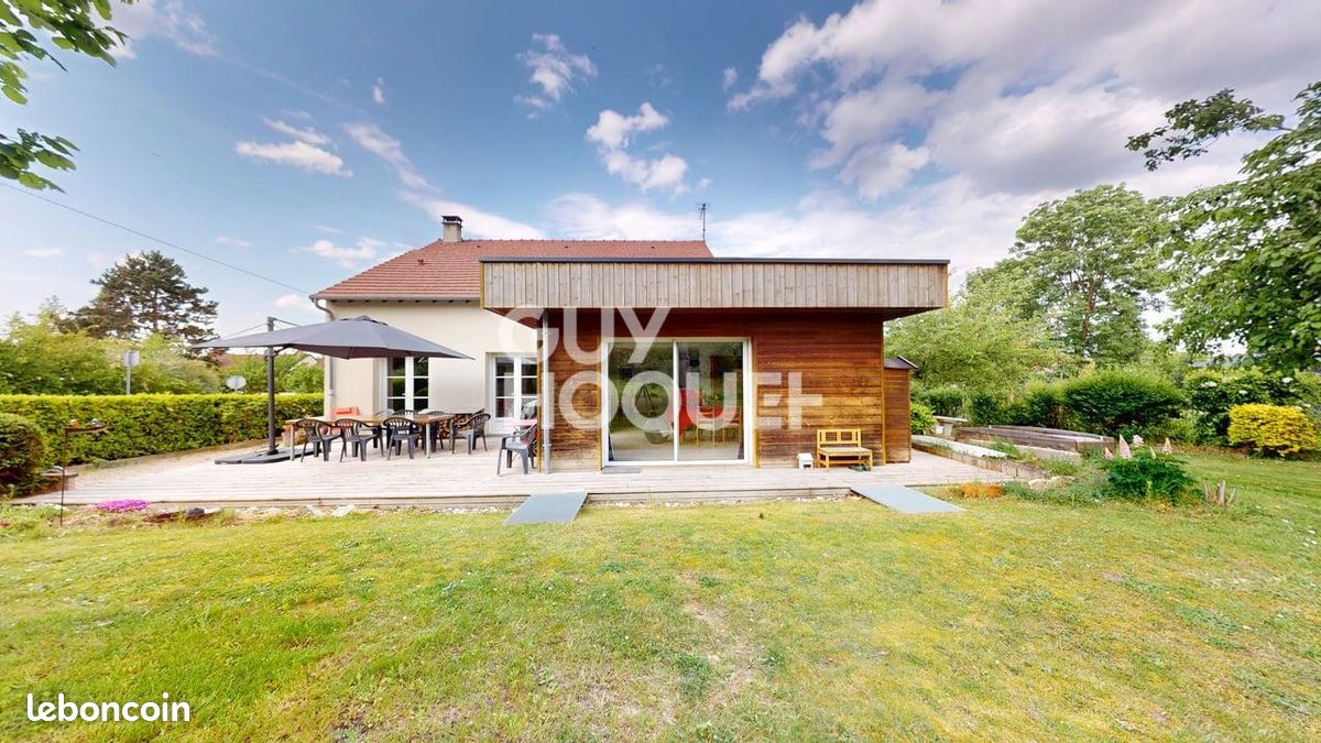 Maison 8 pièces 160 m² · à Marcoussis · 160 m² · 500 000 €