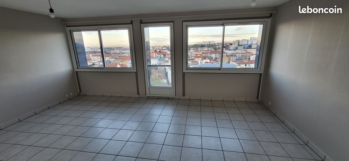 Appartement 3 pièces 69 m² · à Clermont-Ferrand · 69 m² · 850 €