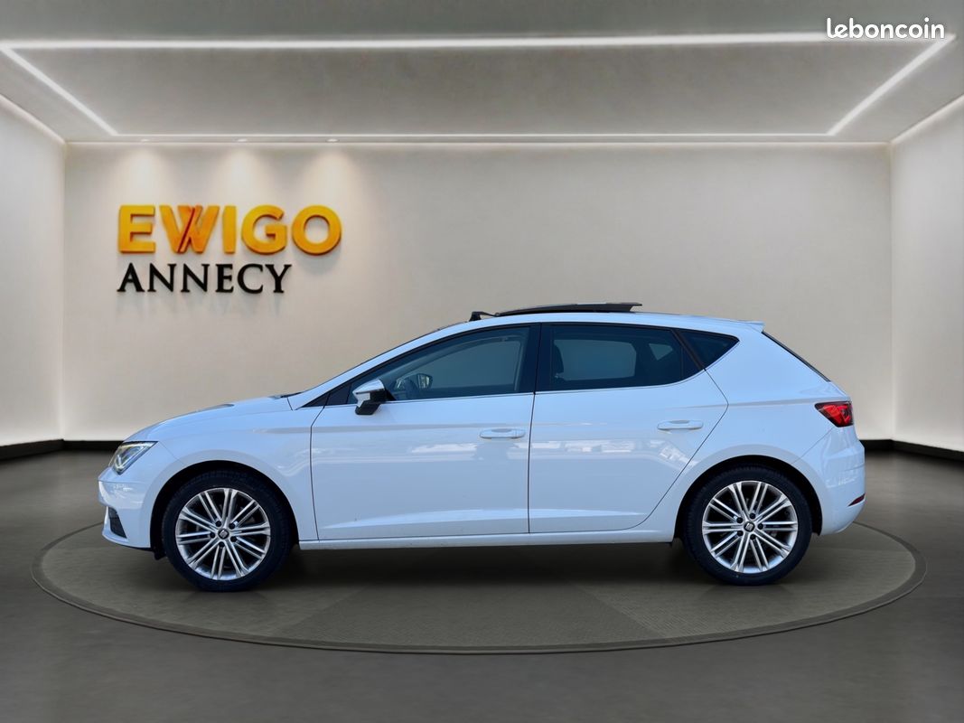 SEAT Leon 1.5 TSi 150CH XCELLENCE DSG / TOIT OUVRANT / CARPLAY / VIRTUAL COCKPIT / CAMERA / GARANTIE 6 MOIS (image 18)